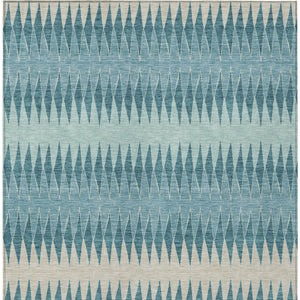 Homeroots 3' Stylish Artichoke Green Striped Area Rug – Washable & Durable For Indoor Outdoor Use 3' X 5' Polyester 590835