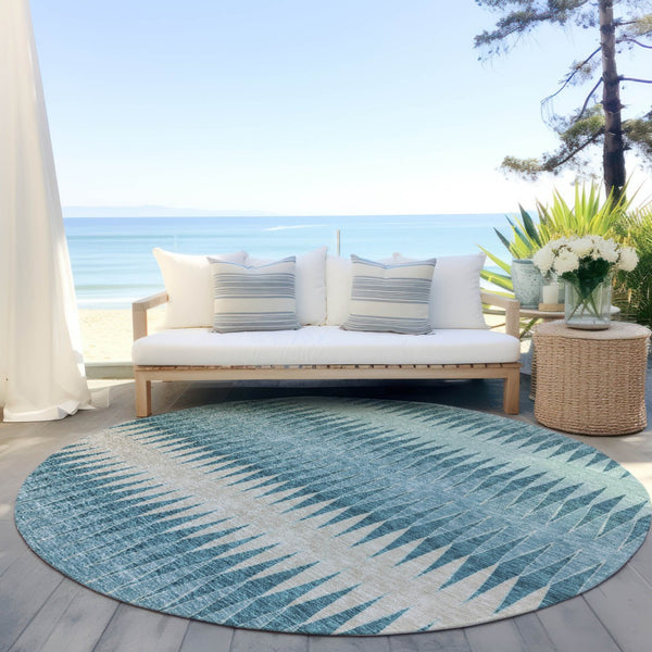 Homeroots 3' Stylish Artichoke Green Striped Area Rug – Washable & Durable For Indoor Outdoor Use 8' Round Polyester 590837