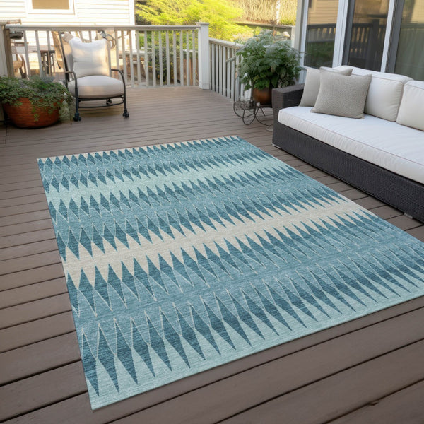 Homeroots 3' Stylish Artichoke Green Striped Area Rug – Washable & Durable For Indoor Outdoor Use 8' X 10' Polyester 590838