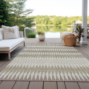 Homeroots 3' Stylish Artichoke Green Striped Area Rug – Washable & Durable For Indoor Outdoor Use 3' X 5' Polyester 590841