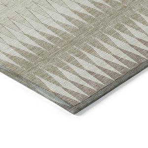 Homeroots 3' Stylish Artichoke Green Striped Area Rug – Washable & Durable For Indoor Outdoor Use 5' X 8' Polyester 590842