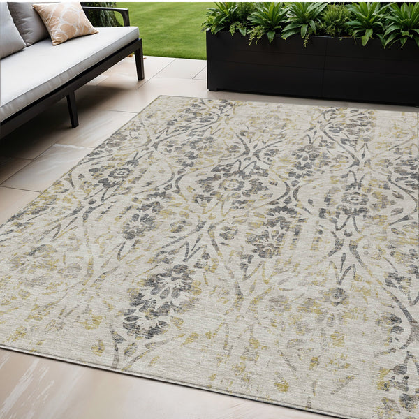 Homeroots 3' Artichoke Green Floral Washable Area Rug For Indoor & Outdoor Use - Stain Resistant Design 5' X 8' Polyester 590854
