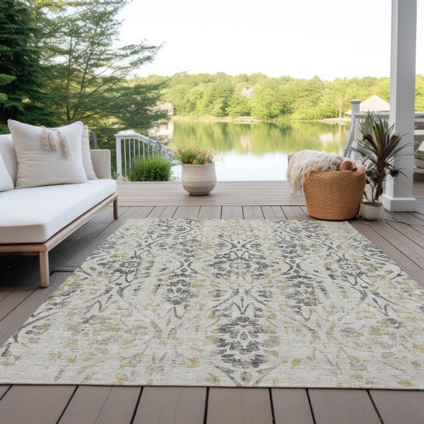 Homeroots 3' Artichoke Green Floral Washable Area Rug For Indoor & Outdoor Use - Stain Resistant Design 5' X 8' Polyester 590854