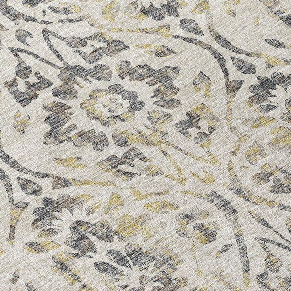 Homeroots 3' Artichoke Green Floral Washable Area Rug For Indoor & Outdoor Use - Stain Resistant Design 5' X 8' Polyester 590854