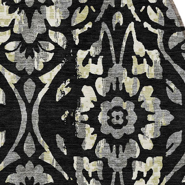 Homeroots 3' Artichoke Green Floral Washable Area Rug For Indoor & Outdoor Use - Stain Resistant Design 8' Round Polyester 590861