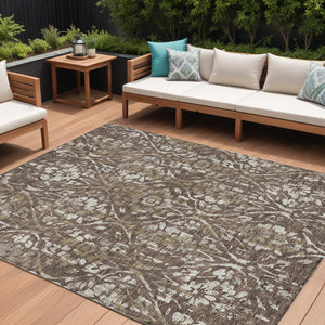 Homeroots 3' Artichoke Green Floral Washable Area Rug For Indoor & Outdoor Use - Stain Resistant Design 10' X 14' Polyester 590870
