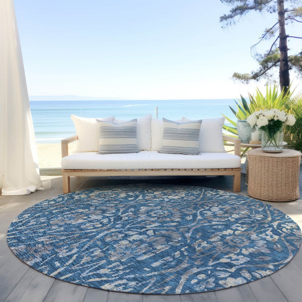 Homeroots 3' Artichoke Green Floral Washable Area Rug For Indoor & Outdoor Use - Stain Resistant Design 8' Round Polyester 590873