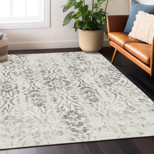 Homeroots 3' Artichoke Green Floral Washable Area Rug For Indoor & Outdoor Use - Stain Resistant Design 5' X 8' Polyester 590890