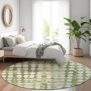Homeroots 3' Artichoke Green Abstract Washable Area Rug – Stylish Indoor/Outdoor Décor For High Traffic Areas 8' Round Polyester 590921