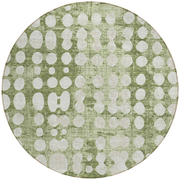 Homeroots 3' Artichoke Green Abstract Washable Area Rug – Stylish Indoor/Outdoor Décor For High Traffic Areas 8' Round Polyester 590921