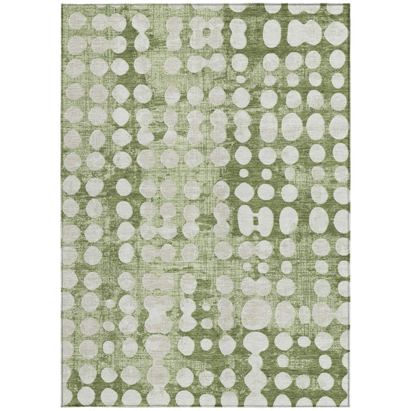 Homeroots 3' Artichoke Green Abstract Washable Area Rug – Stylish Indoor/Outdoor Décor For High Traffic Areas 10' X 14' Polyester 590924
