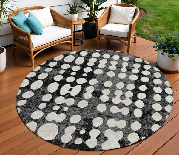 Homeroots 3' Artichoke Green Abstract Washable Area Rug – Stylish Indoor/Outdoor Décor For High Traffic Areas 8' Round Polyester 590927