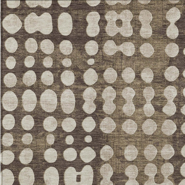 Homeroots 3' Artichoke Green Abstract Washable Area Rug – Stylish Indoor/Outdoor Décor For High Traffic Areas 5' X 8' Polyester 590932