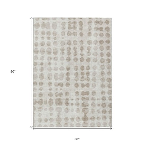 Homeroots 3' Artichoke Green Abstract Washable Area Rug – Stylish Indoor/Outdoor Décor For High Traffic Areas 5' X 8' Polyester 590956