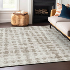 Homeroots 3' Artichoke Green Abstract Washable Area Rug – Stylish Indoor/Outdoor Décor For High Traffic Areas 9' X 12' Polyester 590959