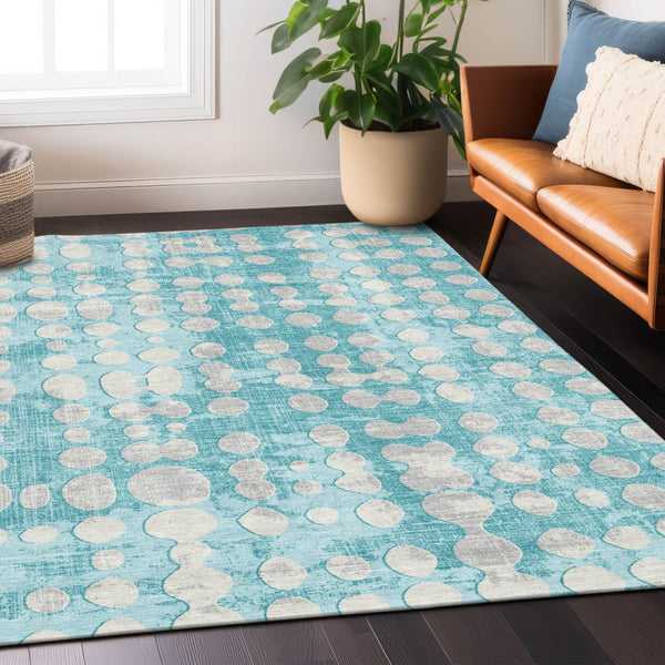 Homeroots 3' Artichoke Green Abstract Washable Area Rug – Stylish Indoor/Outdoor Décor For High Traffic Areas 10' X 14' Polyester 590984