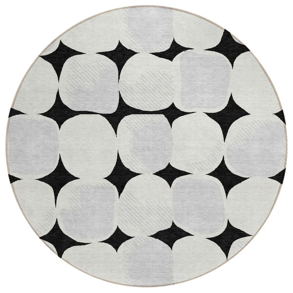 HomeRoots 5' Abstract Washable Area Rug in Black, Gray & Ivory - Durable, Stain-Resistant Design for Indoor/Outdoor Use 8' Round 590999