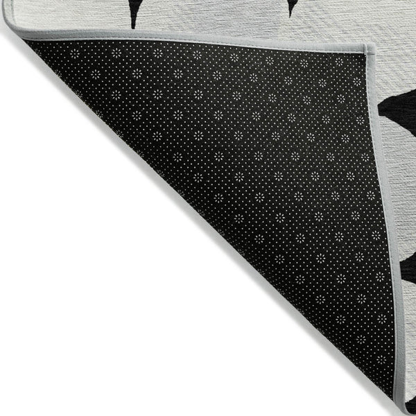 Homeroots 3' Beige And Brown Abstract Washable Area Rug - Stylish Indoor Outdoor Decor For All Spaces 9' X 12' Polyester 591001