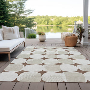 Homeroots 3' Beige And Brown Abstract Washable Area Rug - Stylish Indoor Outdoor Decor For All Spaces 9' X 12' Polyester 591013