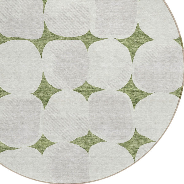 Homeroots 3' Beige And Brown Abstract Washable Area Rug - Stylish Indoor Outdoor Decor For All Spaces 8' Round Polyester 591017