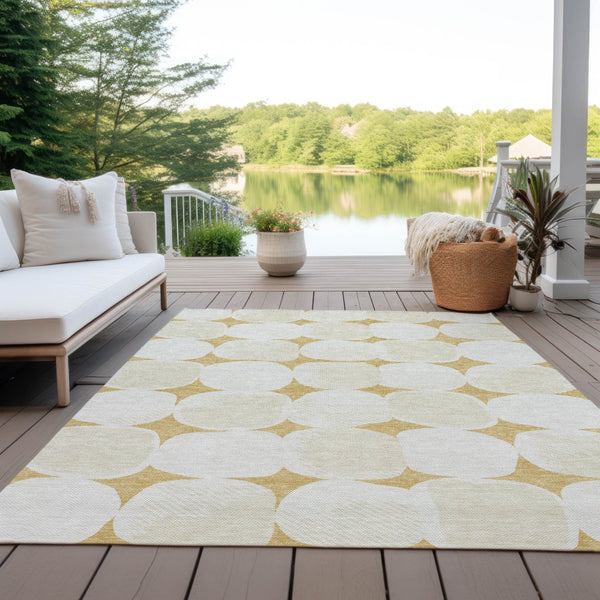 Homeroots 3' Beige And Brown Abstract Washable Area Rug - Stylish Indoor Outdoor Decor For All Spaces 3' X 5' Polyester 591021