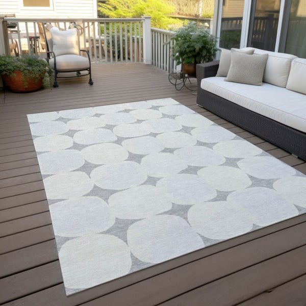 Homeroots 3' Beige And Brown Abstract Washable Area Rug - Stylish Indoor Outdoor Decor For All Spaces 5' X 8' Polyester 591028