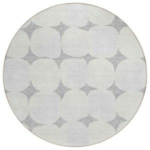 HomeRoots 5' Gray and Beige Abstract Area Rug - Washable Indoor Outdoor Design for High-Traffic Spaces 8' Round 591029