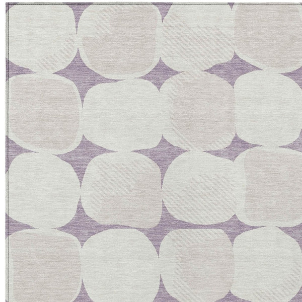 Homeroots 3' Beige And Brown Abstract Washable Area Rug - Stylish Indoor Outdoor Decor For All Spaces 10' X 14' Polyester 591044