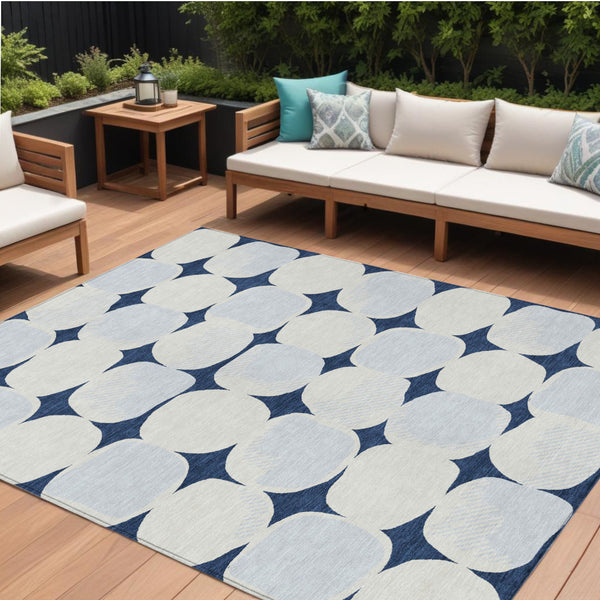 Homeroots 3' Beige And Brown Abstract Washable Area Rug - Stylish Indoor Outdoor Decor For All Spaces 8' X 10' Polyester 591048