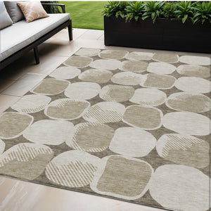 Homeroots 3' Beige And Brown Abstract Washable Area Rug - Stylish Indoor Outdoor Decor For All Spaces 5' X 8' Polyester 591076