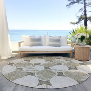 Homeroots 3' Beige And Brown Abstract Washable Area Rug - Stylish Indoor Outdoor Decor For All Spaces 8' Round Polyester 591077
