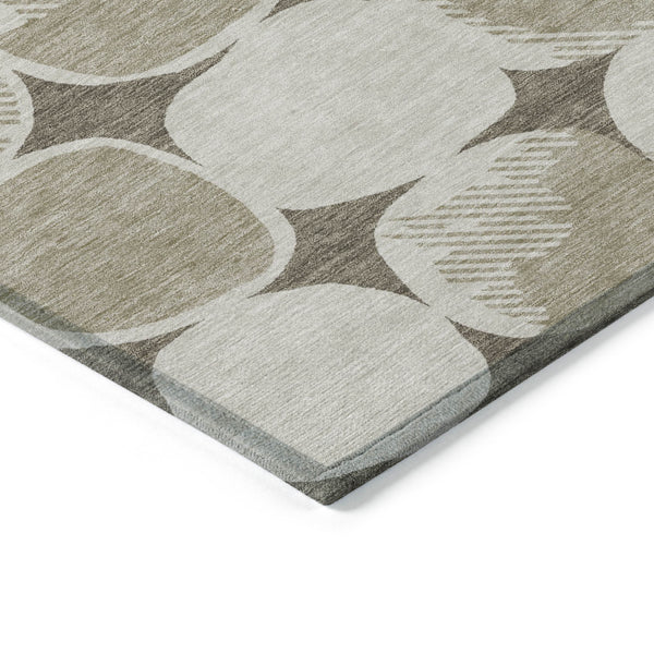 Homeroots 3' Beige And Brown Abstract Washable Area Rug - Stylish Indoor Outdoor Decor For All Spaces 9' X 12' Polyester 591079