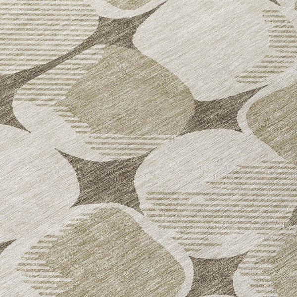 Homeroots 3' Beige And Brown Abstract Washable Area Rug - Stylish Indoor Outdoor Decor For All Spaces 10' X 14' Polyester 591080
