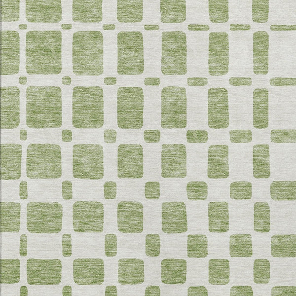 Homeroots 3' Artichoke Green Geometric Indoor Outdoor Area Rug - Stylish, Washable, And Durable For Any Space 3' X 5' Polyester 591081