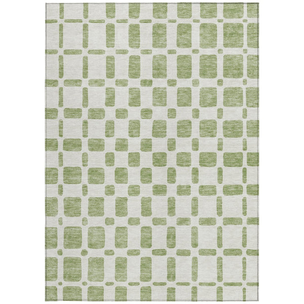 Homeroots 3' Artichoke Green Geometric Indoor Outdoor Area Rug - Stylish, Washable, And Durable For Any Space 5' X 8' Polyester 591082