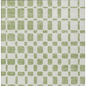 Homeroots 3' Artichoke Green Geometric Indoor Outdoor Area Rug - Stylish, Washable, And Durable For Any Space 5' X 8' Polyester 591082
