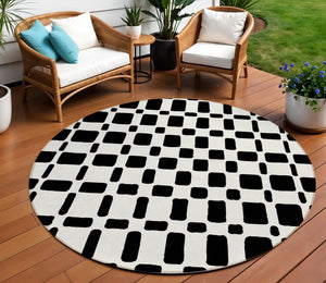 Homeroots 3' Artichoke Green Geometric Indoor Outdoor Area Rug - Stylish, Washable, And Durable For Any Space 8' Round Polyester 591089