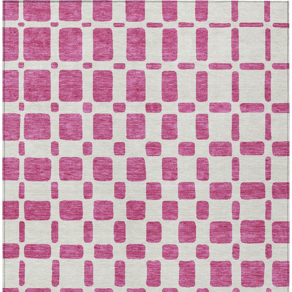 Homeroots 3' Artichoke Green Geometric Indoor Outdoor Area Rug - Stylish, Washable, And Durable For Any Space 5' X 8' Polyester 591094