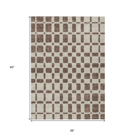 Homeroots 3' Artichoke Green Geometric Indoor Outdoor Area Rug - Stylish, Washable, And Durable For Any Space 3' X 5' Polyester 591099