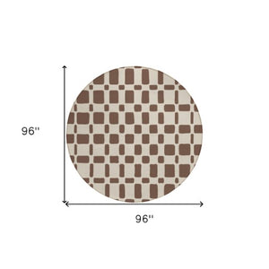 Homeroots 3' Artichoke Green Geometric Indoor Outdoor Area Rug - Stylish, Washable, And Durable For Any Space 8' Round Polyester 591101