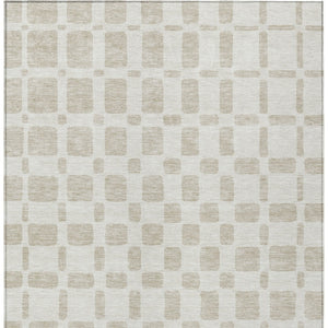 Homeroots 3' Artichoke Green Geometric Indoor Outdoor Area Rug - Stylish, Washable, And Durable For Any Space 3' X 5' Polyester 591111