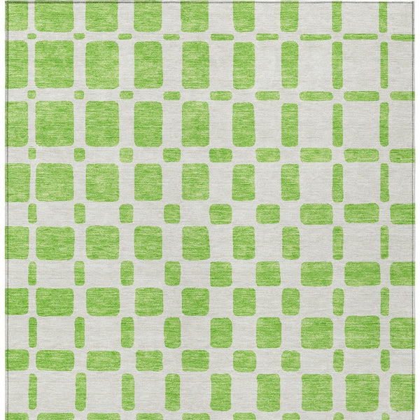 Homeroots 3' Artichoke Green Geometric Indoor Outdoor Area Rug - Stylish, Washable, And Durable For Any Space 10' X 14' Polyester 591122