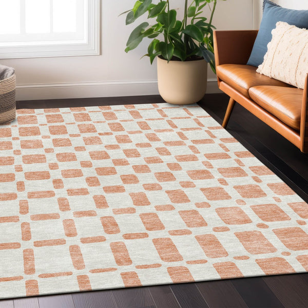 Homeroots 3' Artichoke Green Geometric Indoor Outdoor Area Rug - Stylish, Washable, And Durable For Any Space 3' X 5' Polyester 591129