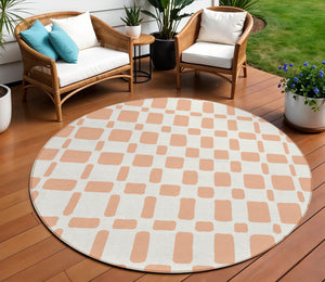 Homeroots 3' Artichoke Green Geometric Indoor Outdoor Area Rug - Stylish, Washable, And Durable For Any Space 8' Round Polyester 591131