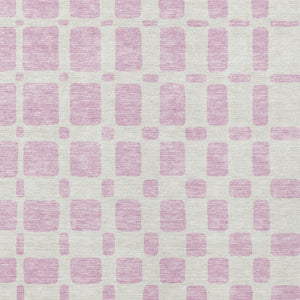 Homeroots 3' Artichoke Green Geometric Indoor Outdoor Area Rug - Stylish, Washable, And Durable For Any Space 8' X 10' Polyester 591138