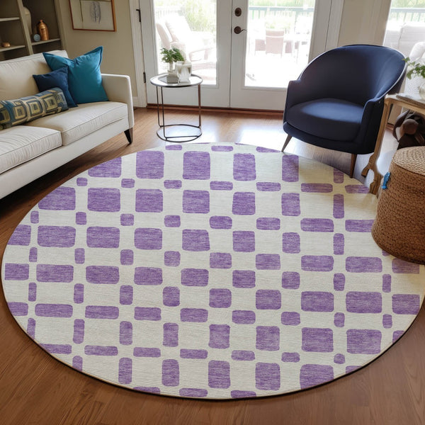 Homeroots 3' Artichoke Green Geometric Indoor Outdoor Area Rug - Stylish, Washable, And Durable For Any Space 8' Round Polyester 591143