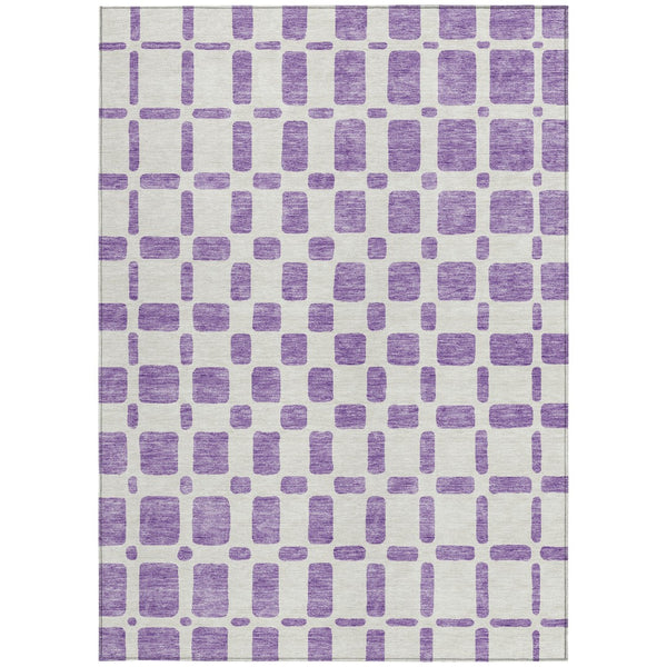 Homeroots 3' Artichoke Green Geometric Indoor Outdoor Area Rug - Stylish, Washable, And Durable For Any Space 8' X 10' Polyester 591144