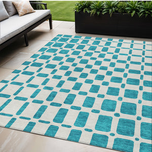 Homeroots 3' Artichoke Green Geometric Indoor Outdoor Area Rug - Stylish, Washable, And Durable For Any Space 5' X 8' Polyester 591148