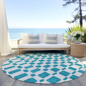 Homeroots 3' Artichoke Green Geometric Indoor Outdoor Area Rug - Stylish, Washable, And Durable For Any Space 8' Round Polyester 591149