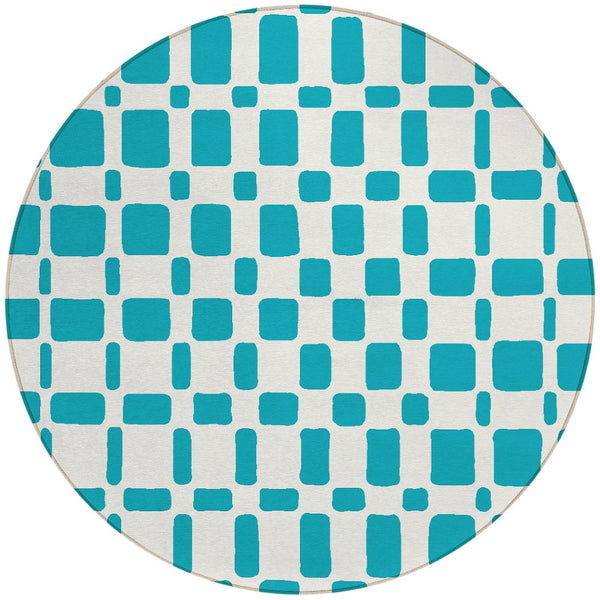 Homeroots 3' Artichoke Green Geometric Indoor Outdoor Area Rug - Stylish, Washable, And Durable For Any Space 8' Round Polyester 591149